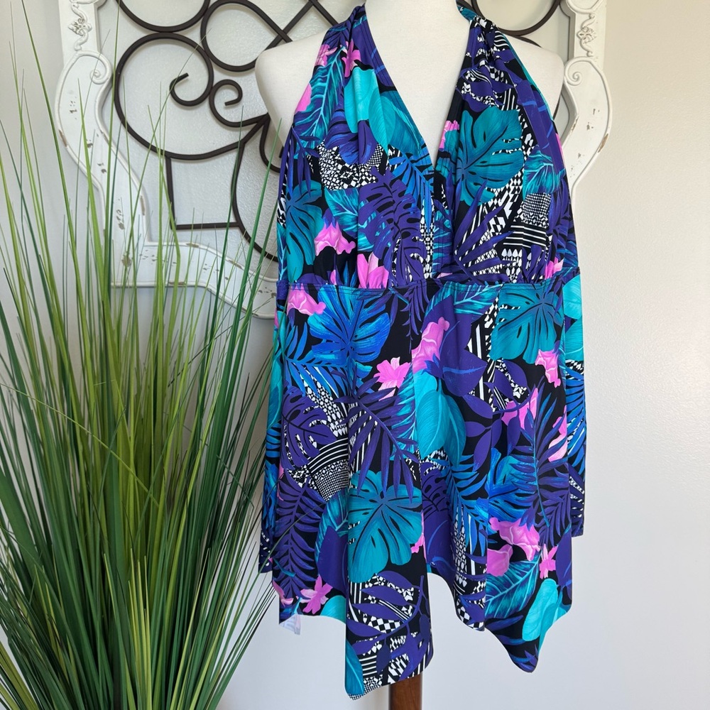 SWIMSUITS FOR ALL Size 30 Gorgeous Halter Style Tankini Swimsuit Top
